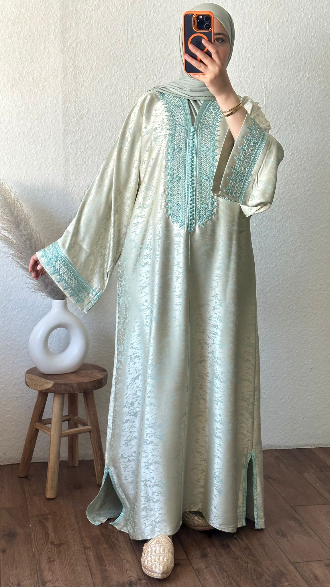 Kamkha luxury gandora