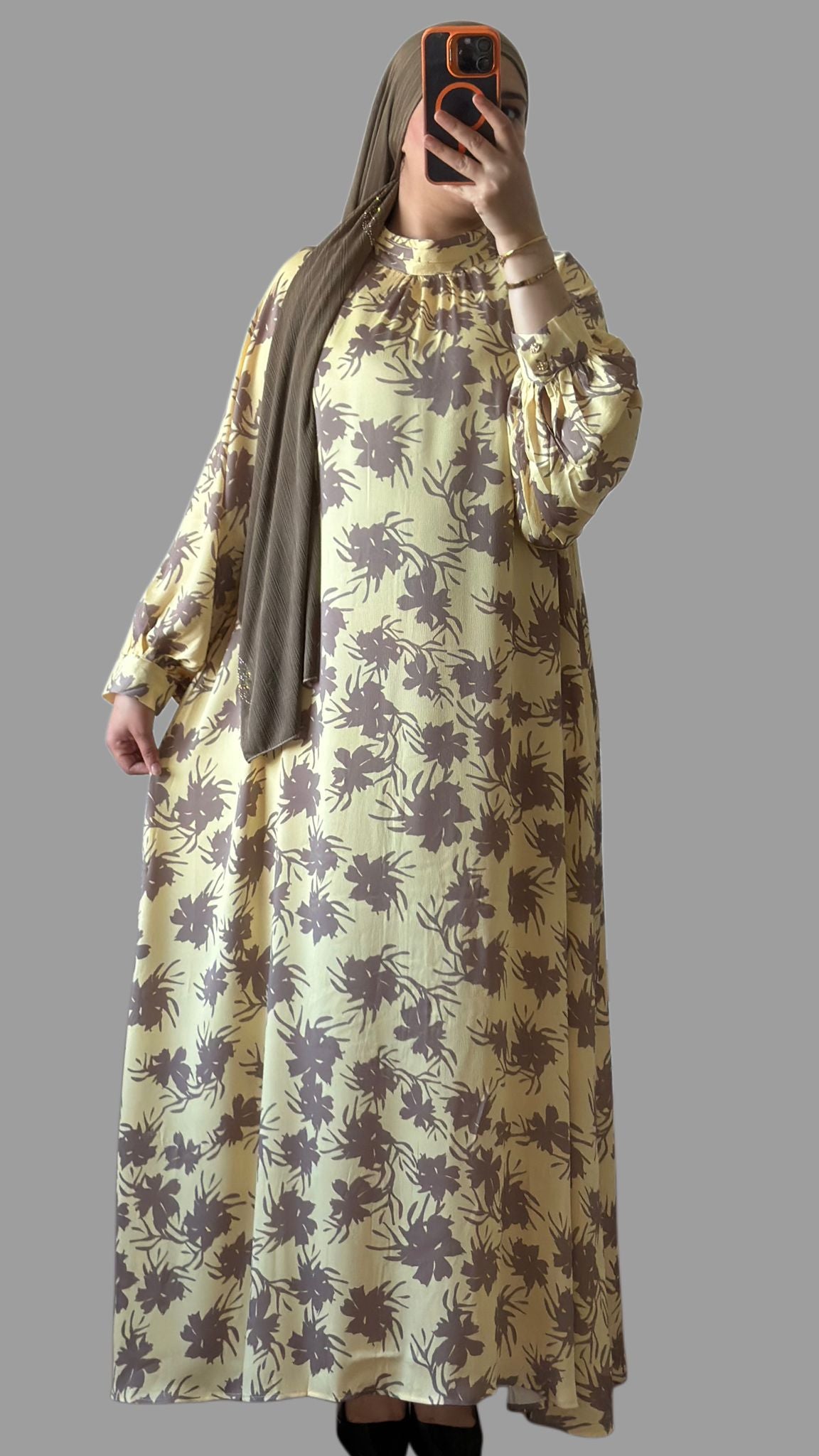 Elegante Blumenrobe