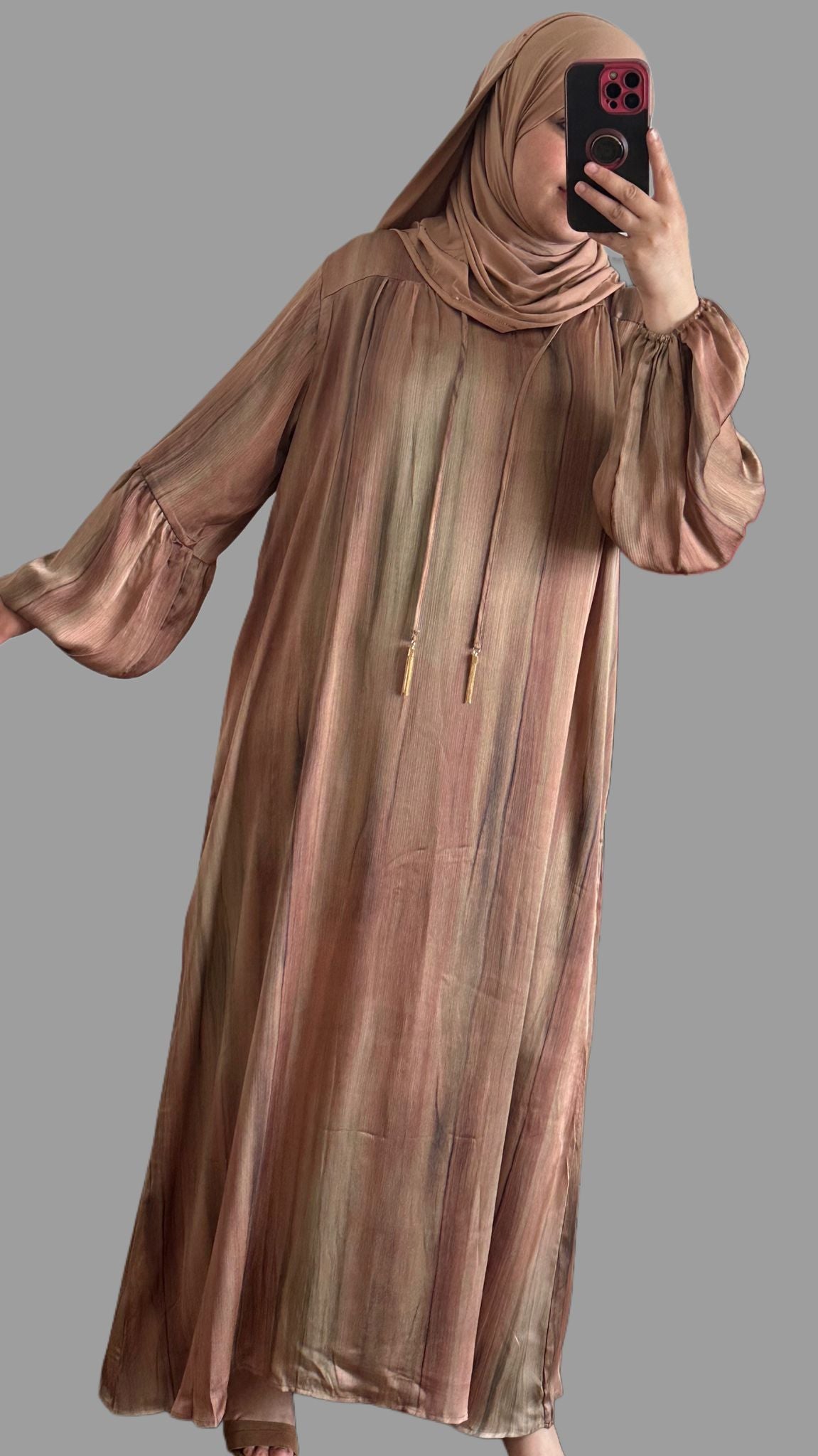Ein wunderschönes Sommerkleid in der eleganten  LAXFARBE