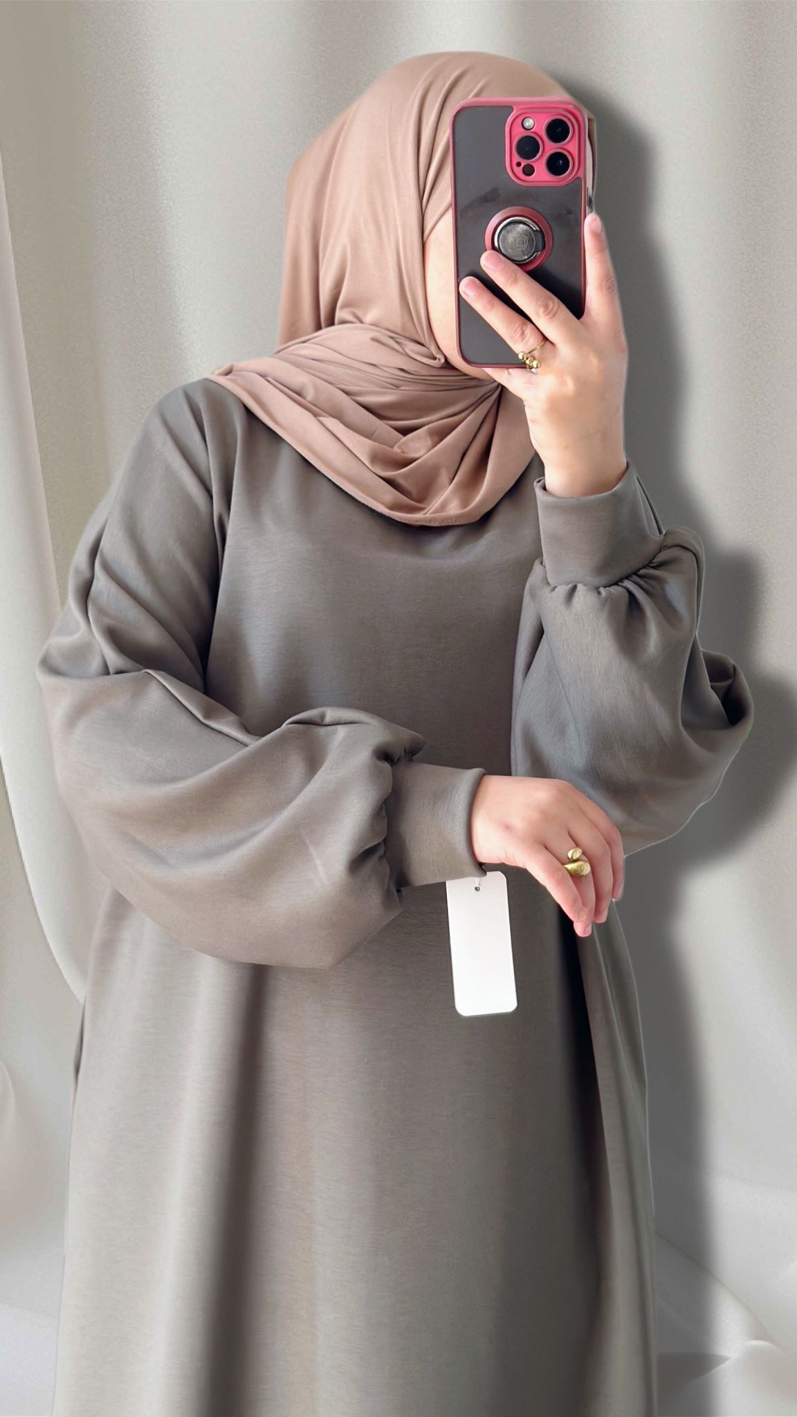 NADIAs abaya in grun
