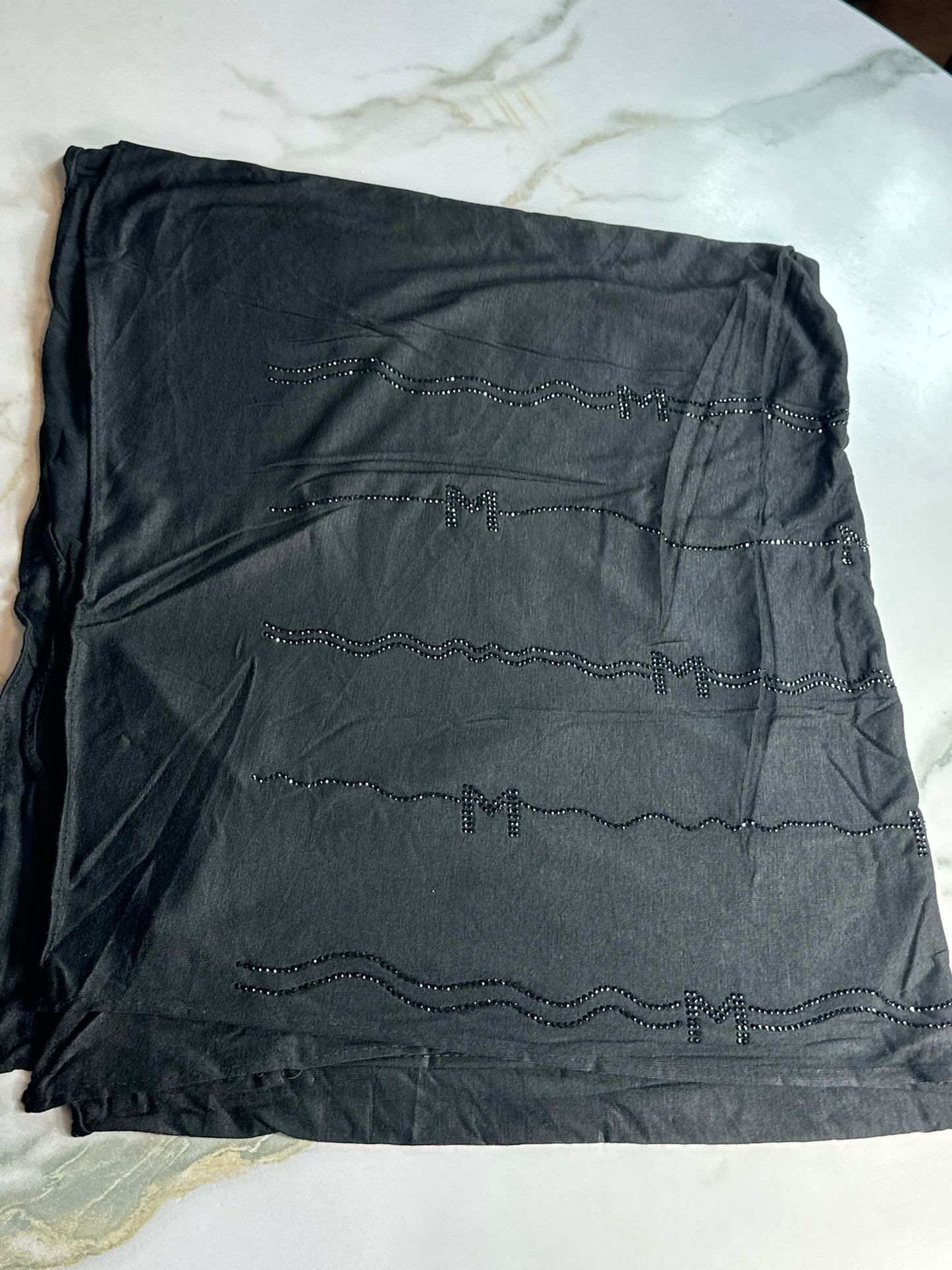 Chal in farbe schwarz