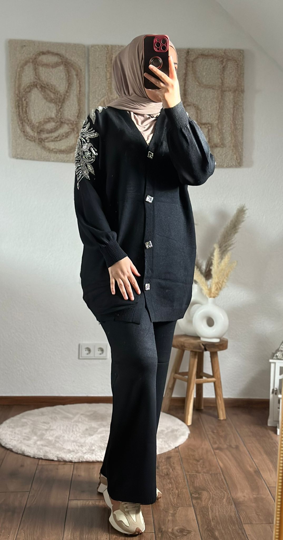 Elegantes besticktes Zweiteiler-Set für Damen in schwarz