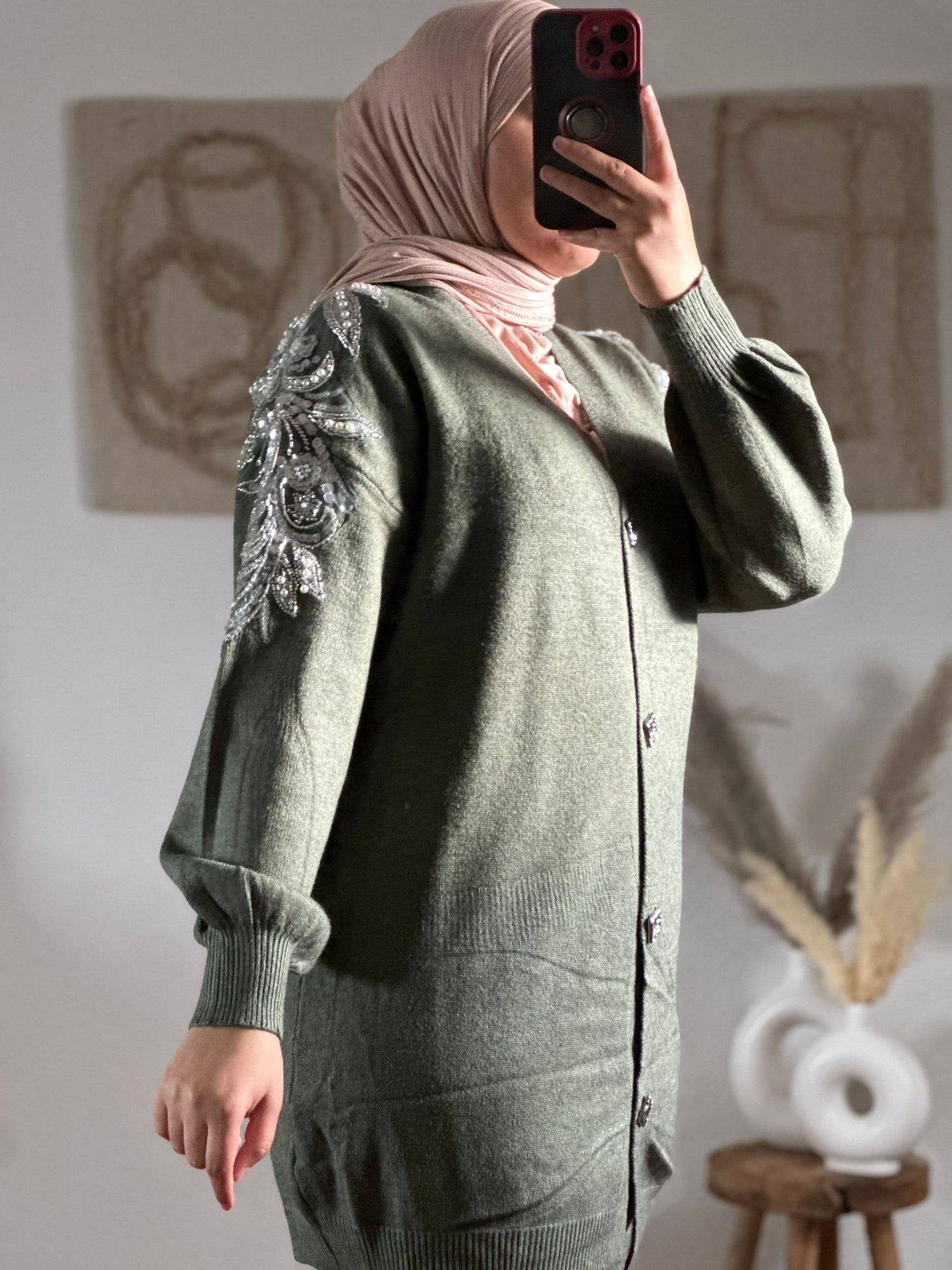 Elegantes besticktes Zweiteiler-Set für Damen in kaki