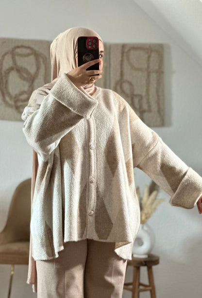 ILINAs Oversize-Wollhemd