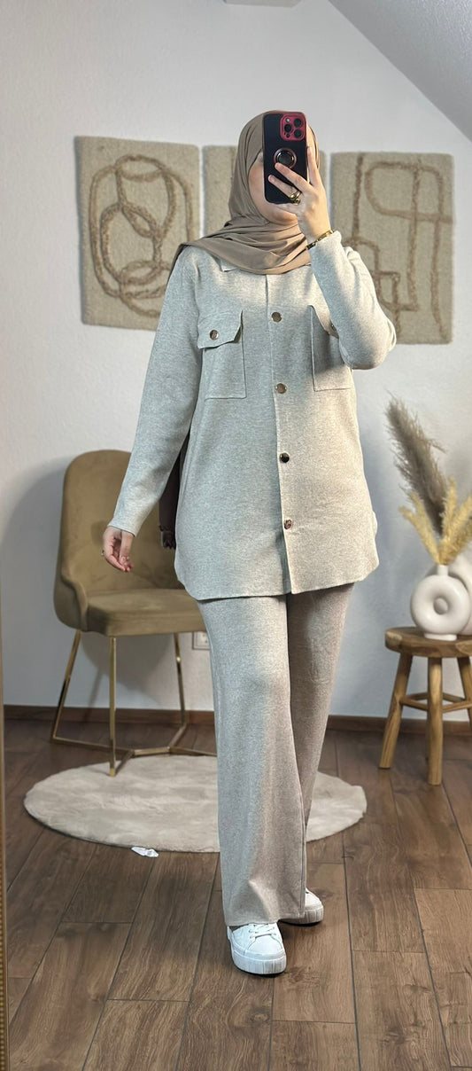 Zweiteiliges Damen-Set aus weichem Stoff in bieg