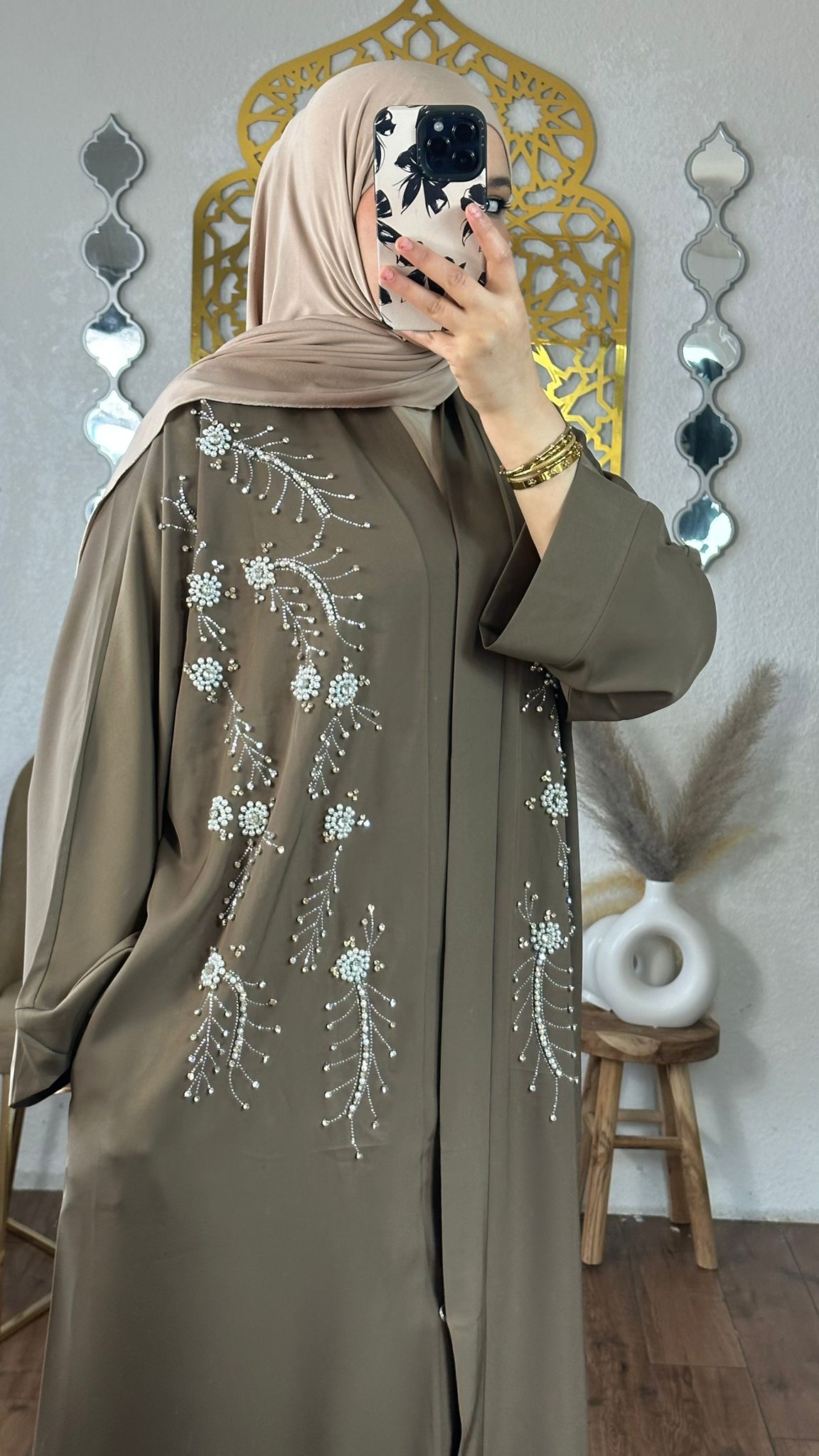 Yasmas luxuriöse Abaya