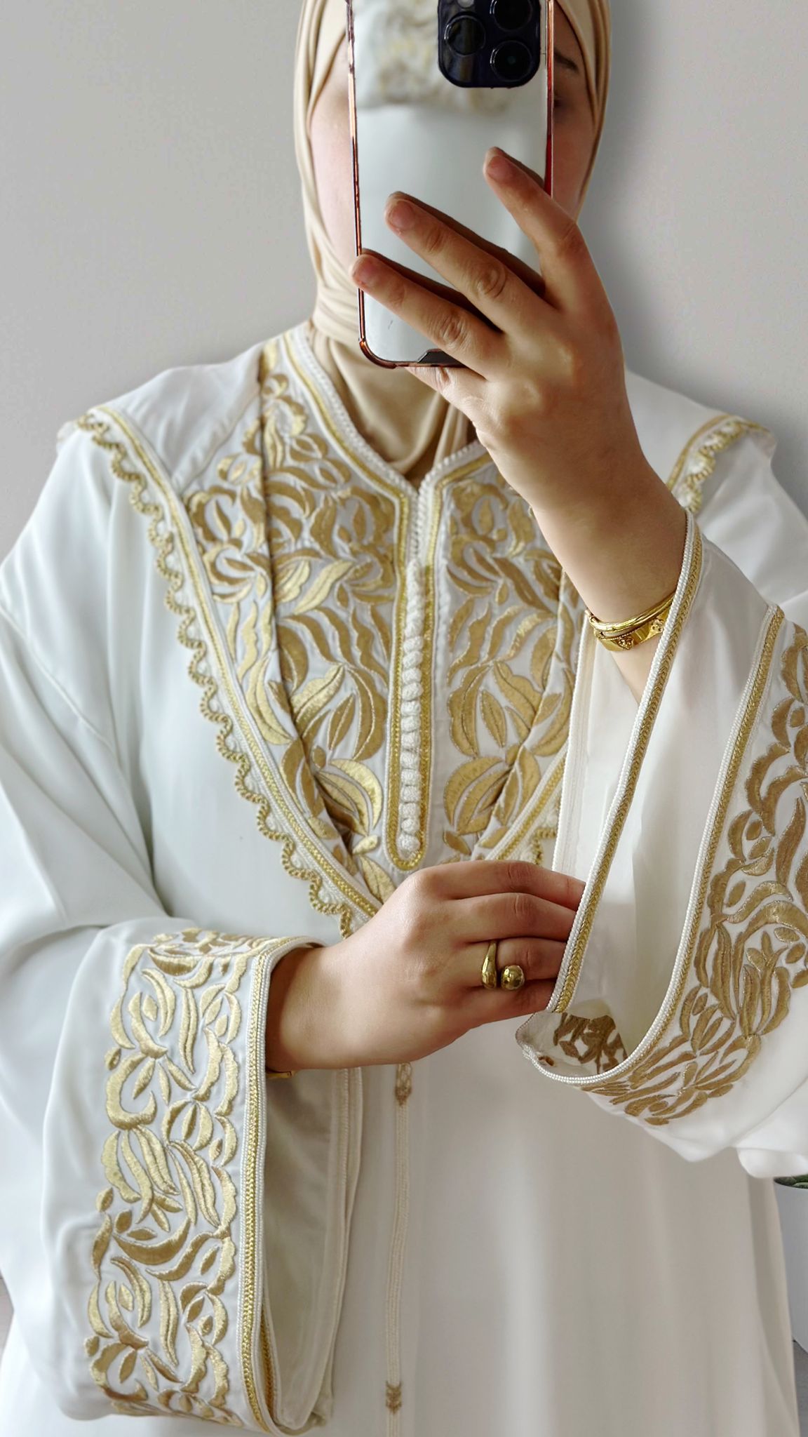 lala aaroussa jelaba