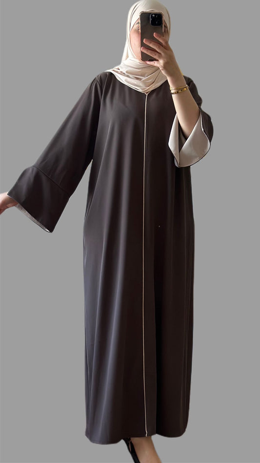 Elegante abaya in der farbe braun