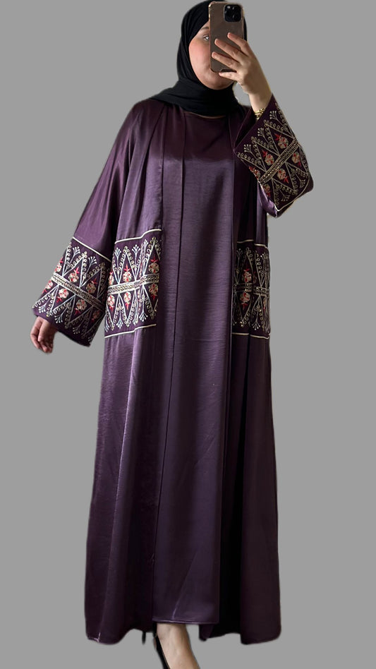 Two-piece abaya made from luxurious fabric