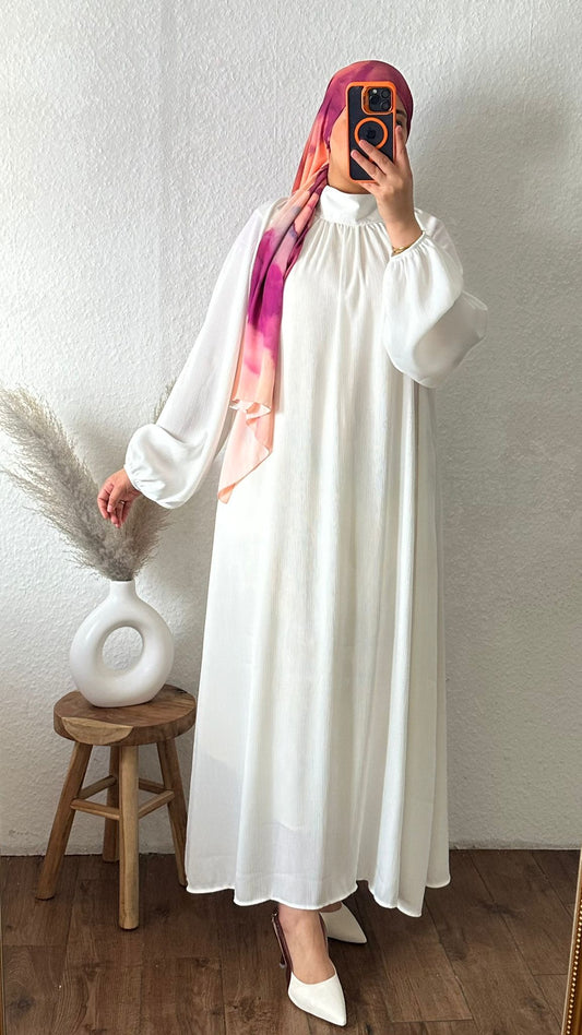 lina maxikleid in der farbe weiss