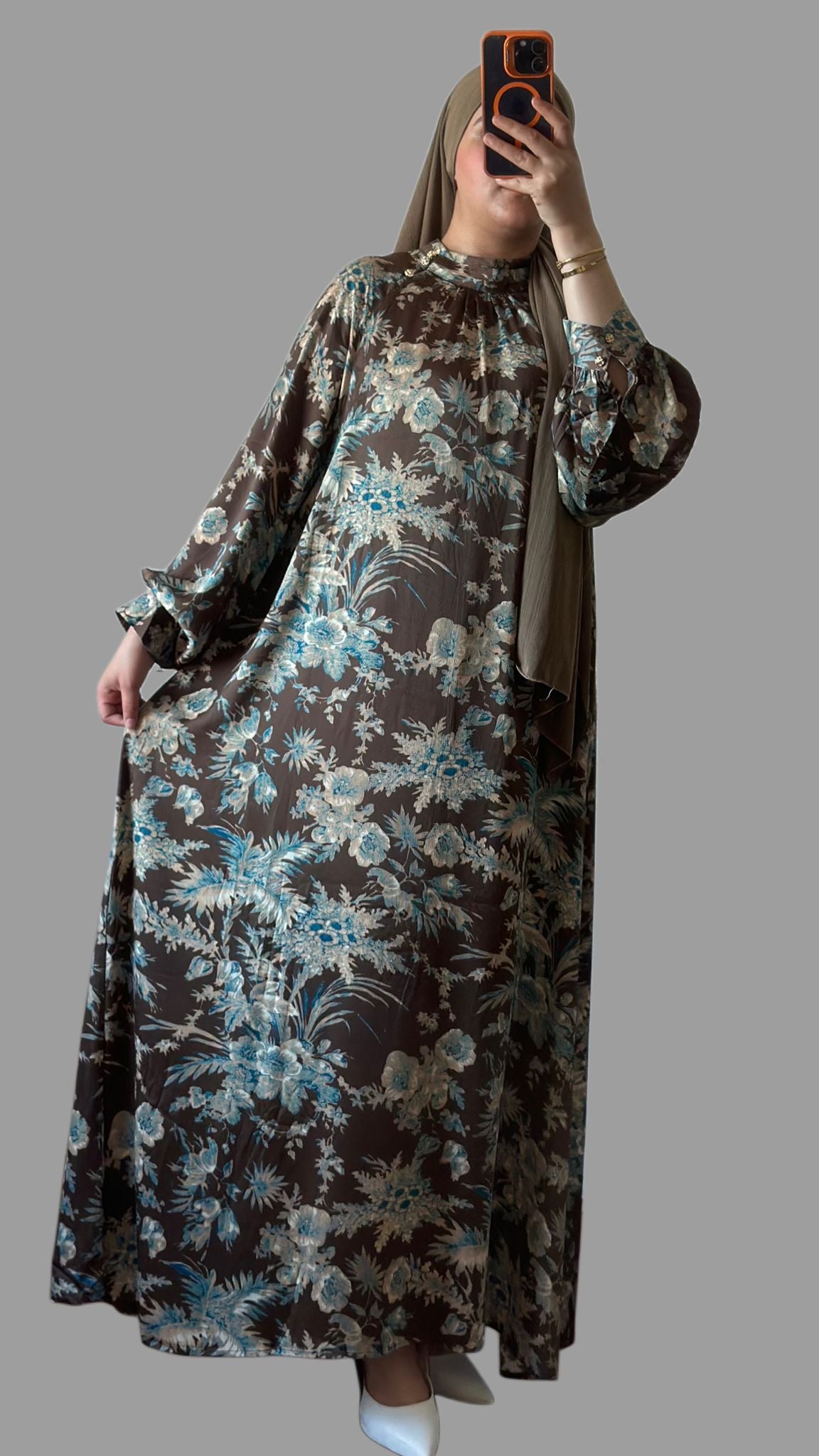 Elegante blumenrobe