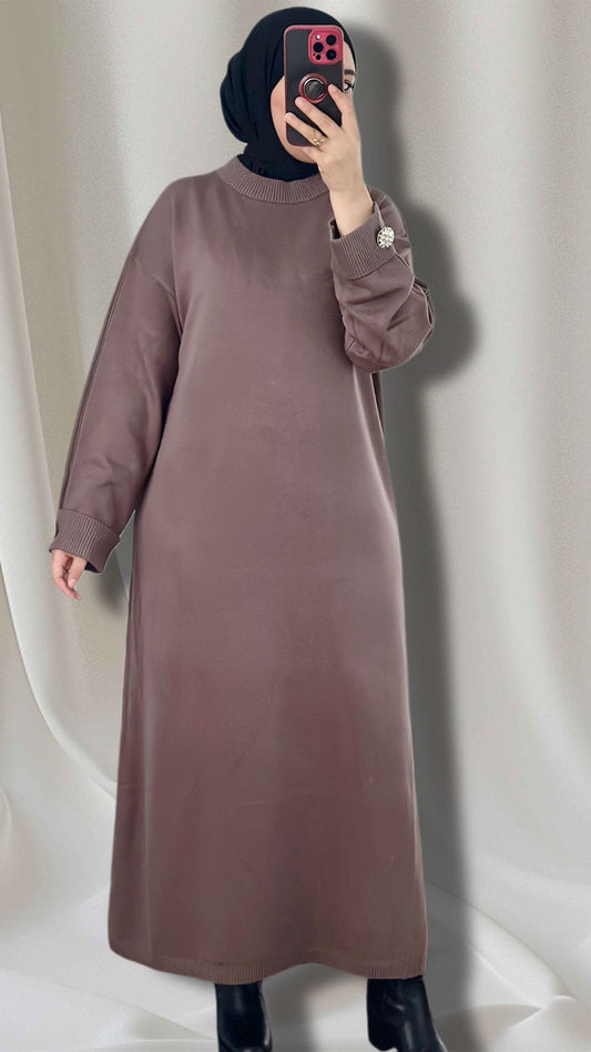 LAYANs lang kleid