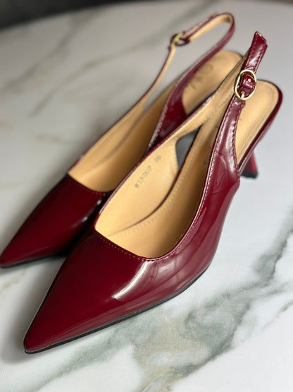 Elegante  schuhe in bordeauxrot