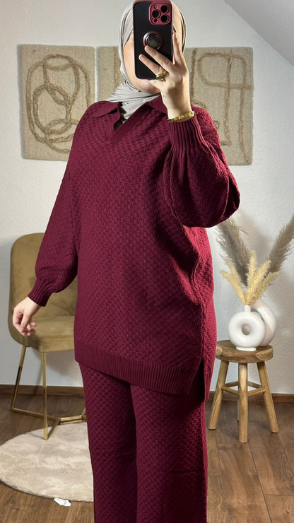 Besonderes Strickset mit komfortabler Passform in bordoux