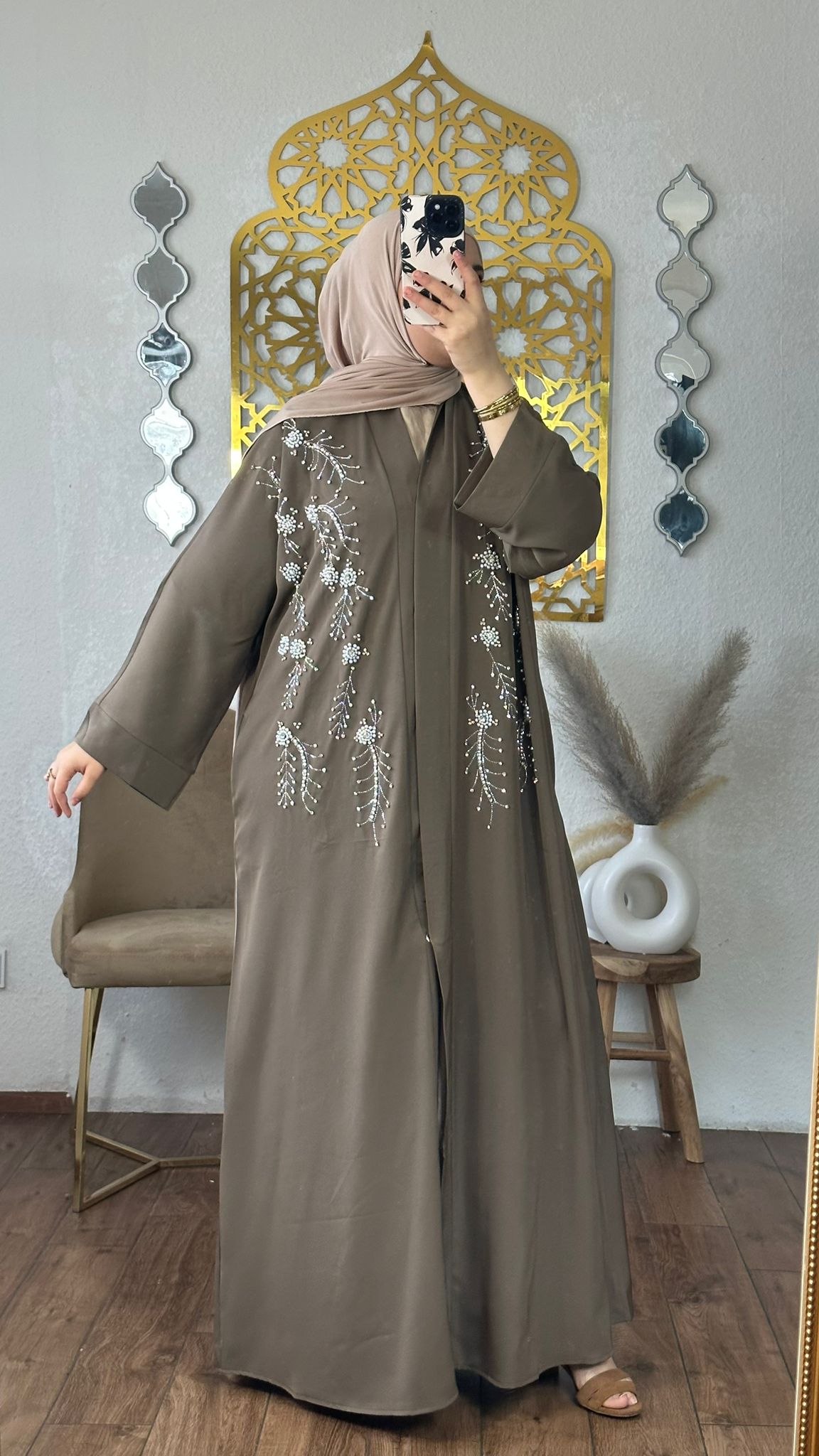 Yasmas luxuriöse Abaya